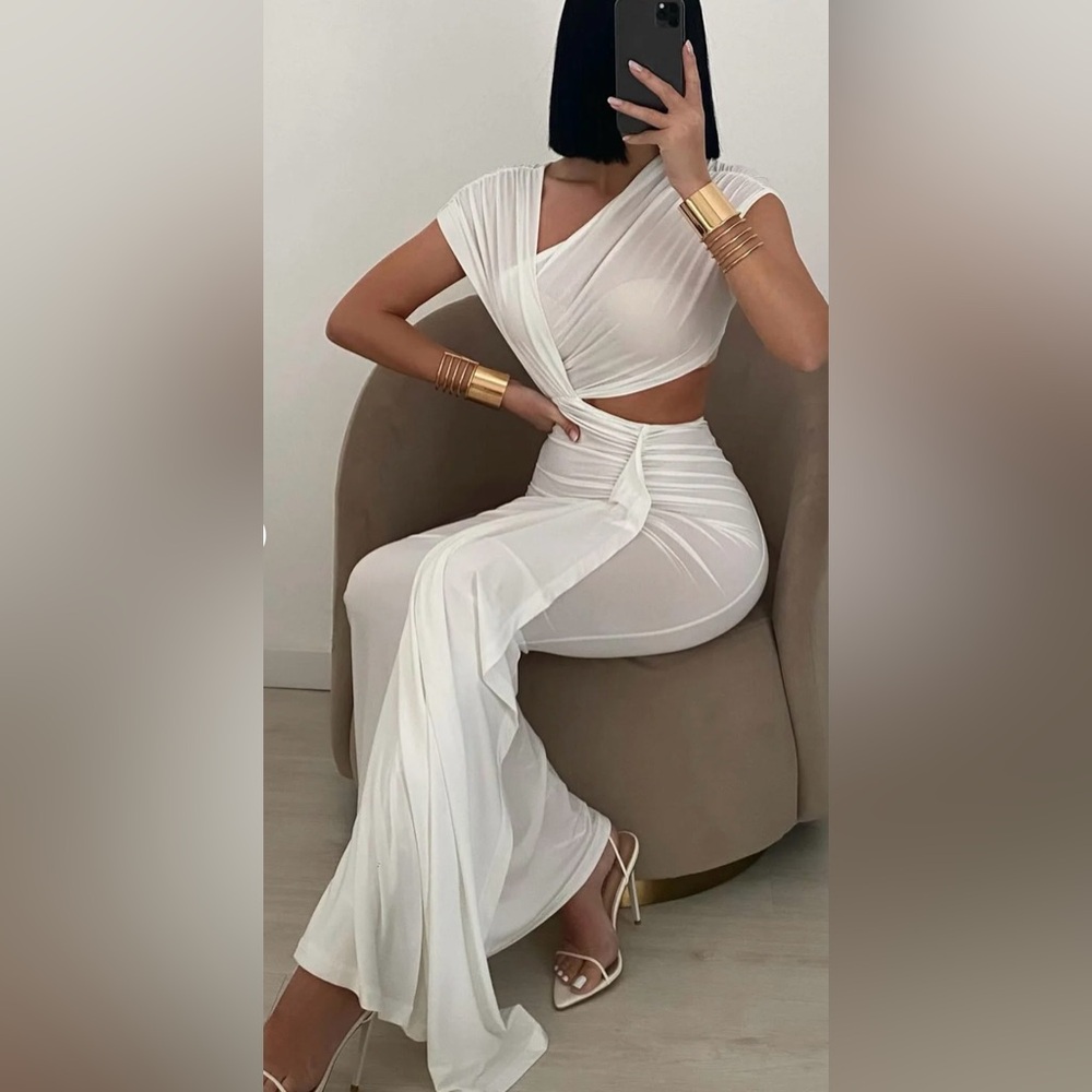 Chic White Maxi Wrap Dress